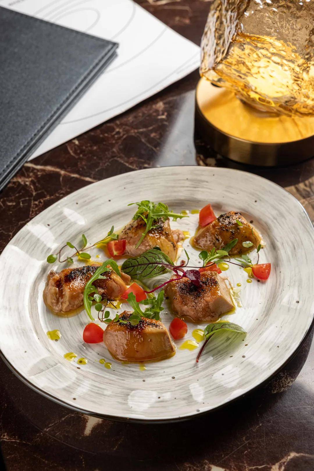 「天德广场」,广州人的吃喝玩乐指标!一到晚上就变脸._美食