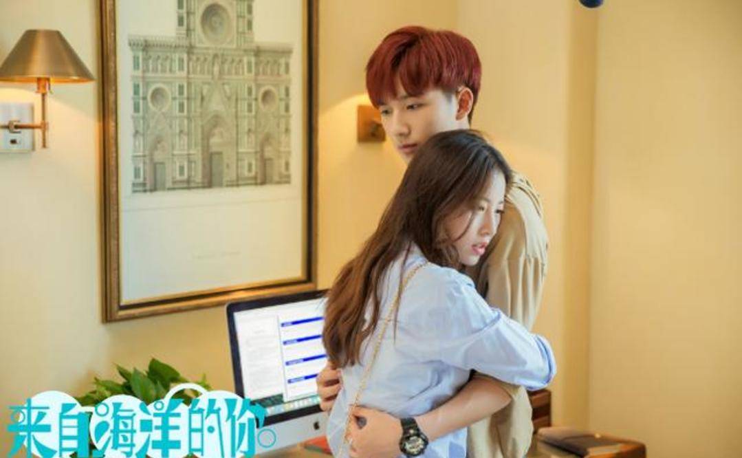 "鲜肉收割机"周雨彤:出道7年,手握顶级资源,她凭什么?_宝骏来