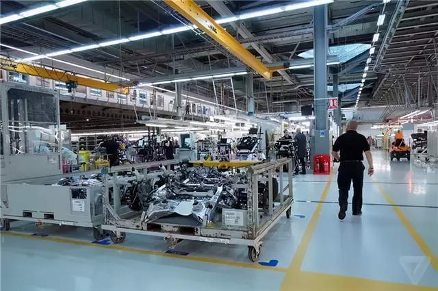 劳斯莱斯工厂内部揭秘高能预警也太奢华了