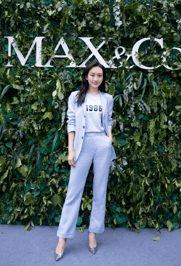 王鸥|看到王鸥正装才心动，裙子裤子皆如教科书，怎一个美字能概括