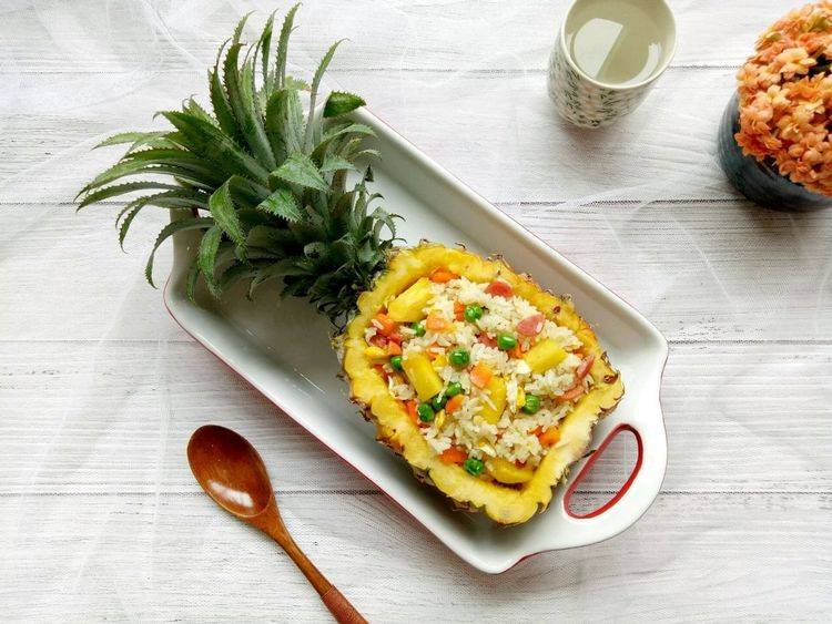 小孩怎么吃菠萝