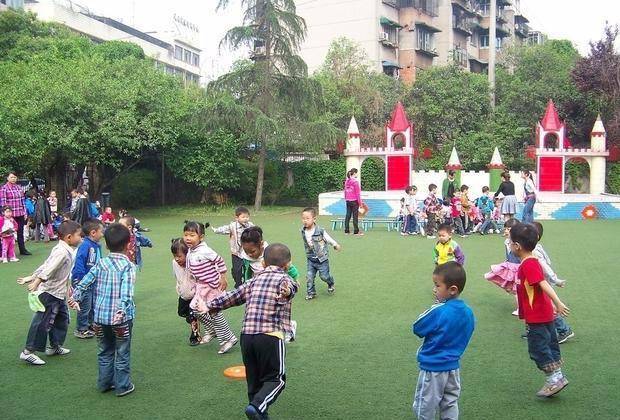 家长|幼儿园老师：头疼的从来不是调皮孩子，而是不能统一发声的爸妈