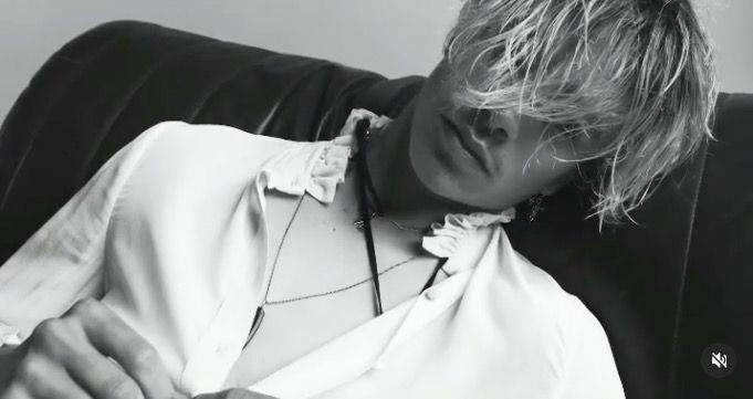 时尚|贝克汉姆小儿子一夜长成！16岁克鲁兹时尚照大秀肌肉线条，一崽胜一崽