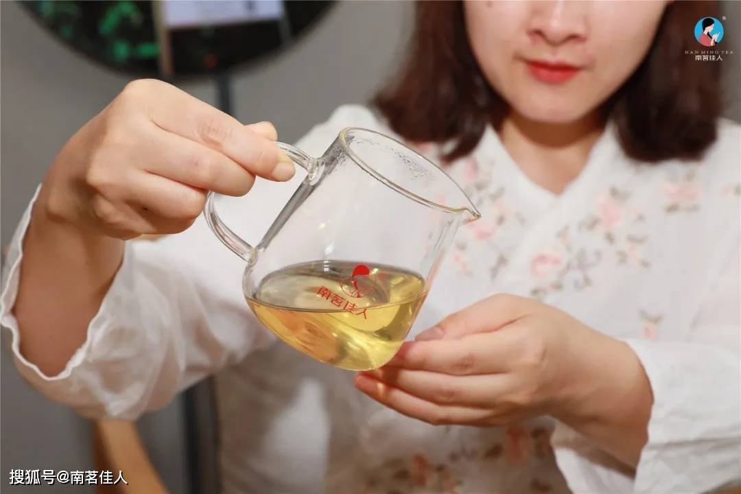 制成的|弯弓古树原料制成的古树春茶和古树白茶，有哪些优势和发展空间？