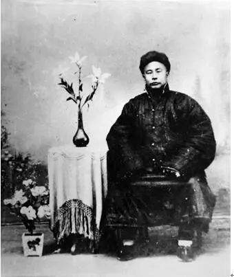 这部剧曾万人空巷,今男配角成阶下囚,女主角永失挚爱