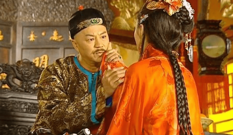 乾隆封紫薇做"贵人",为什么小燕子不愿意?反应大到可怕_魏紫