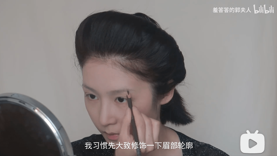 郭夫人|古风妆造博主，只凭一张图就让豆瓣网友惊呼“美的惊心动魄”