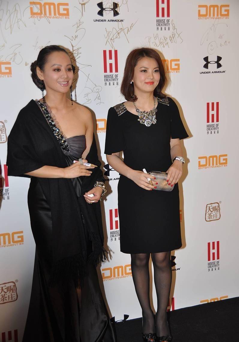 黑色|身材肉肉的女人很有魅力，李湘虽然微胖，但真是属于耐看型的