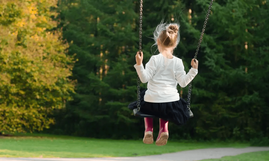 安全感|如何促进幼儿安全感的建立