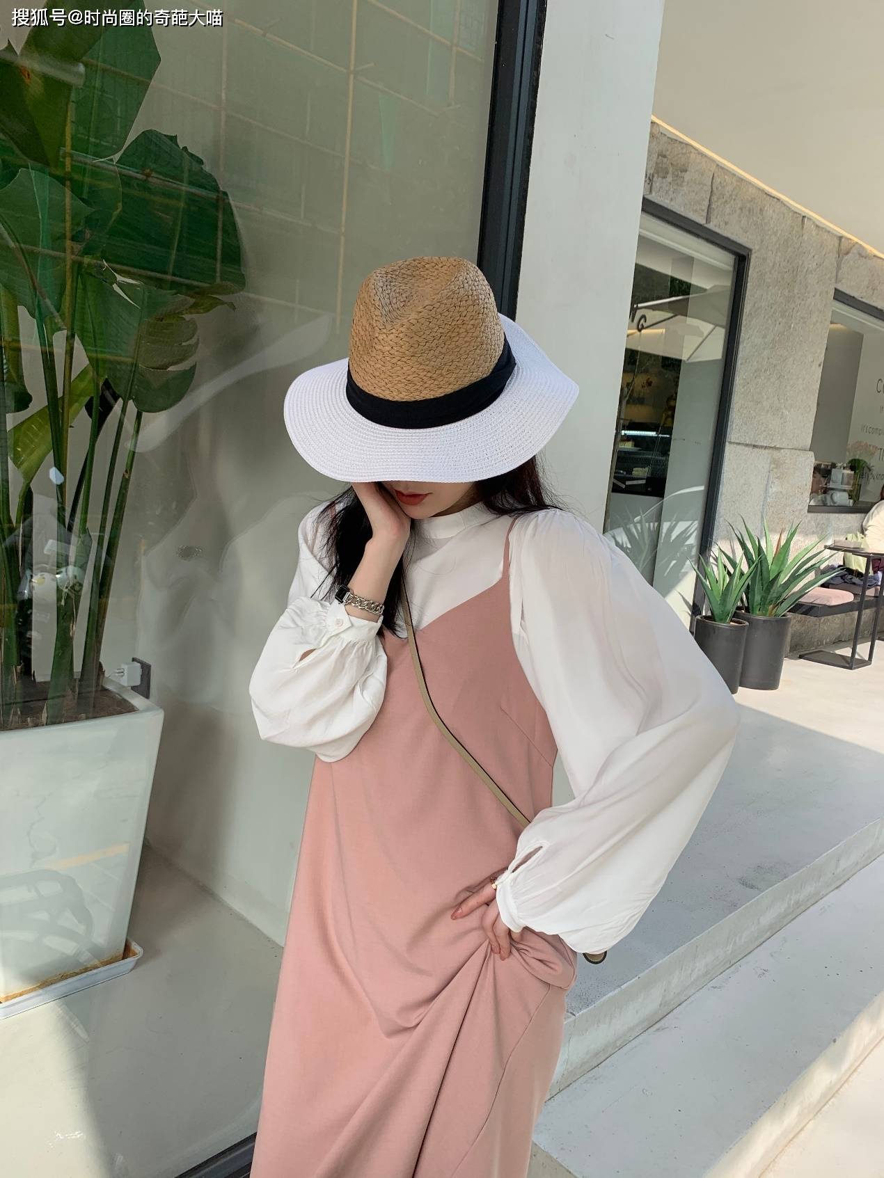 马甲|夏日时髦公式来袭！全套照搬完全OK，难怪超模们街拍也不输秀场