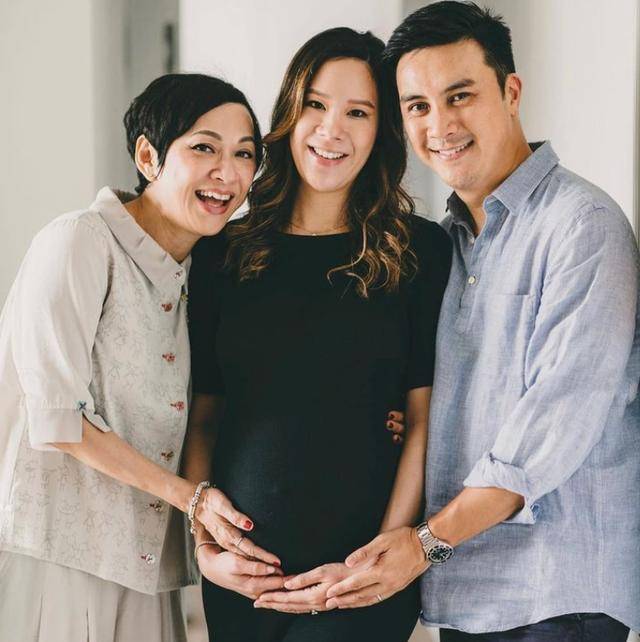 周润发前妻余安安晒照片以及视频为宝贝外孙庆祝满月