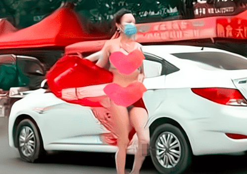 裤衩|保定“裤衩姐”衣着清凉街头漫步,大爷啧啧称奇,大妈怒目而视