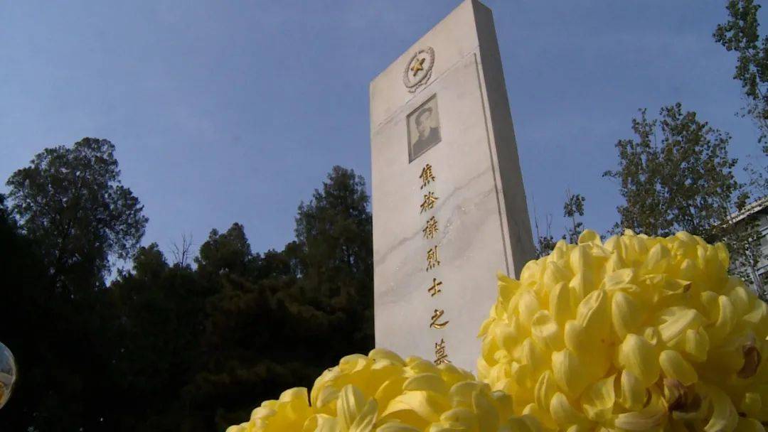 焦裕禄烈士之墓原兰考县三害调查队队员肖百孝说:"张钦礼又去了(医院)