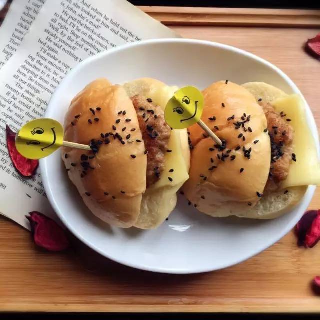 糯米卷|早餐给孩子们吃的营养菜，香软可口，营养丰富，促消化，颜值极高