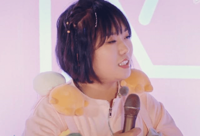 陈陈|李雪琴飘了？采访嘉宾无视陈陈陈，“赶”欧欧下场的方式惹人怒