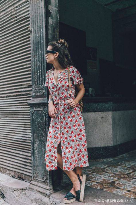设计|今年大火的茶歇裙，到底有什么魅力让女生们人手一条？