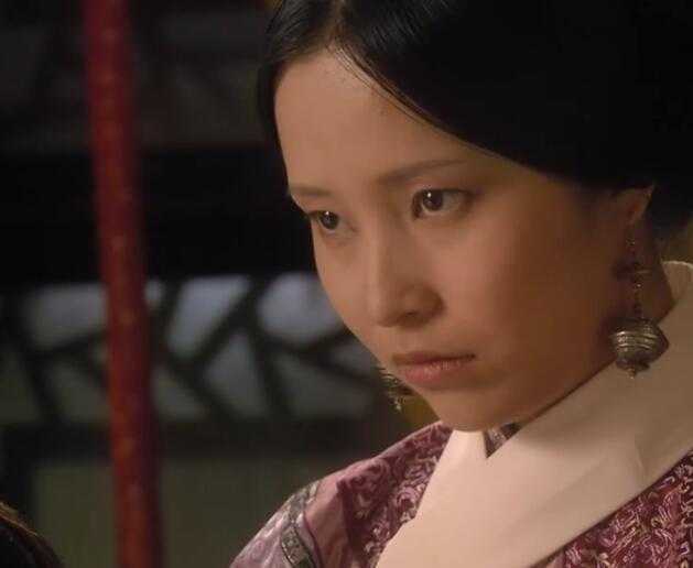 难怪皇后终身无子,你看剪秋的头发里藏着啥?忠心只是说说罢了