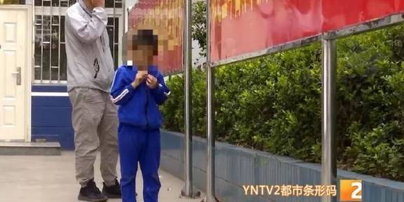 手指|幼儿园男童手被老师打肿，家长报警处理！结果……