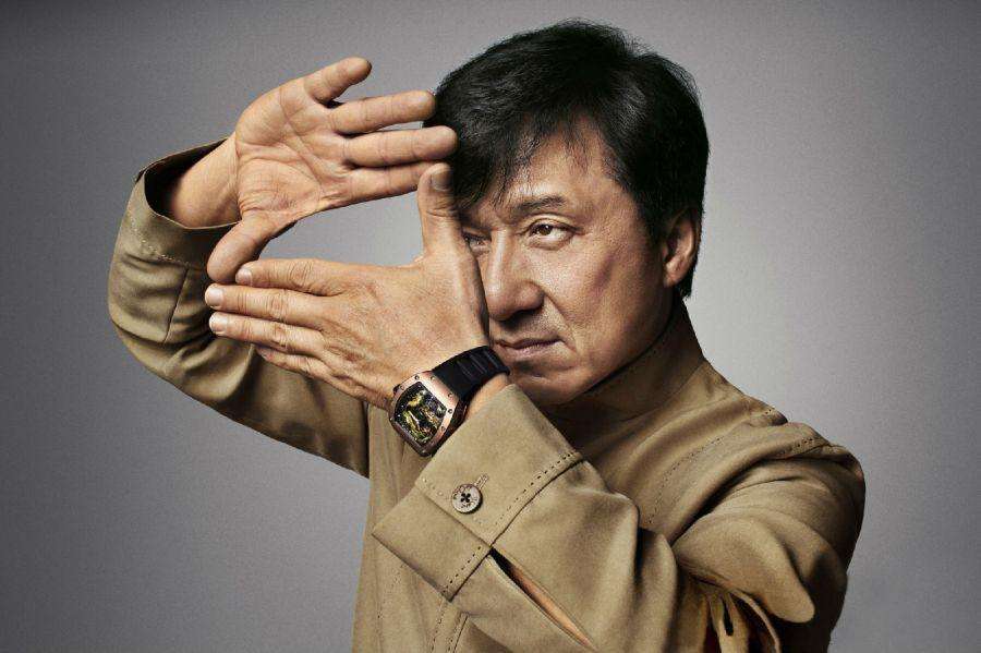 明星有钱排行榜_中国最有钱的5位男明星,赵本山只能垫底,第一名不接受任何反驳