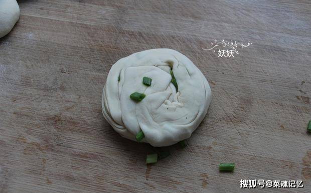 做法|早餐做个快手的千层饼, 手抓着吃, 层层香酥, 做法一看就会