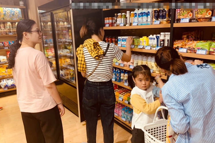 住宅区|卡塔利亚新手开进口零食超市怎么选址?