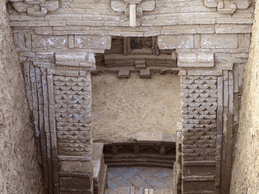 济南东郊发现12座元代晚期家族墓地