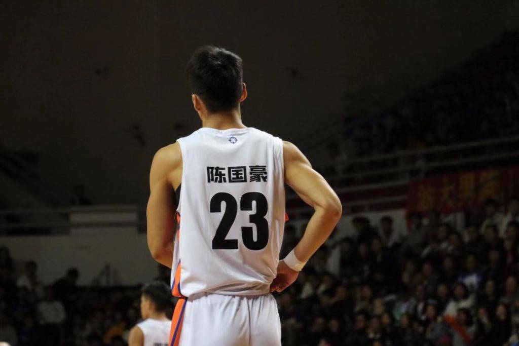 如何评价2023年CBA选秀状元陈国豪？(广东最强高中生陈国豪多高)-第2张图片-鲸幼网