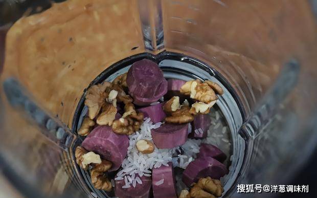 暖胃|早餐别只会喝白粥,紫薯加核桃做成的饮品,丝滑暖胃还补脑