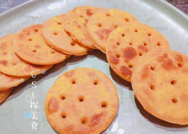 做法|一个红薯半碗面粉,简单一做,外表酥脆,内里香甜软糯,好吃