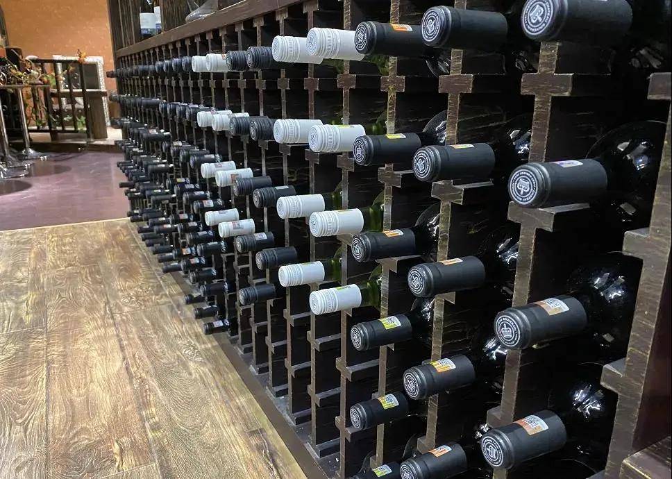 氧气|葡萄酒如何保存?姿势很重要!