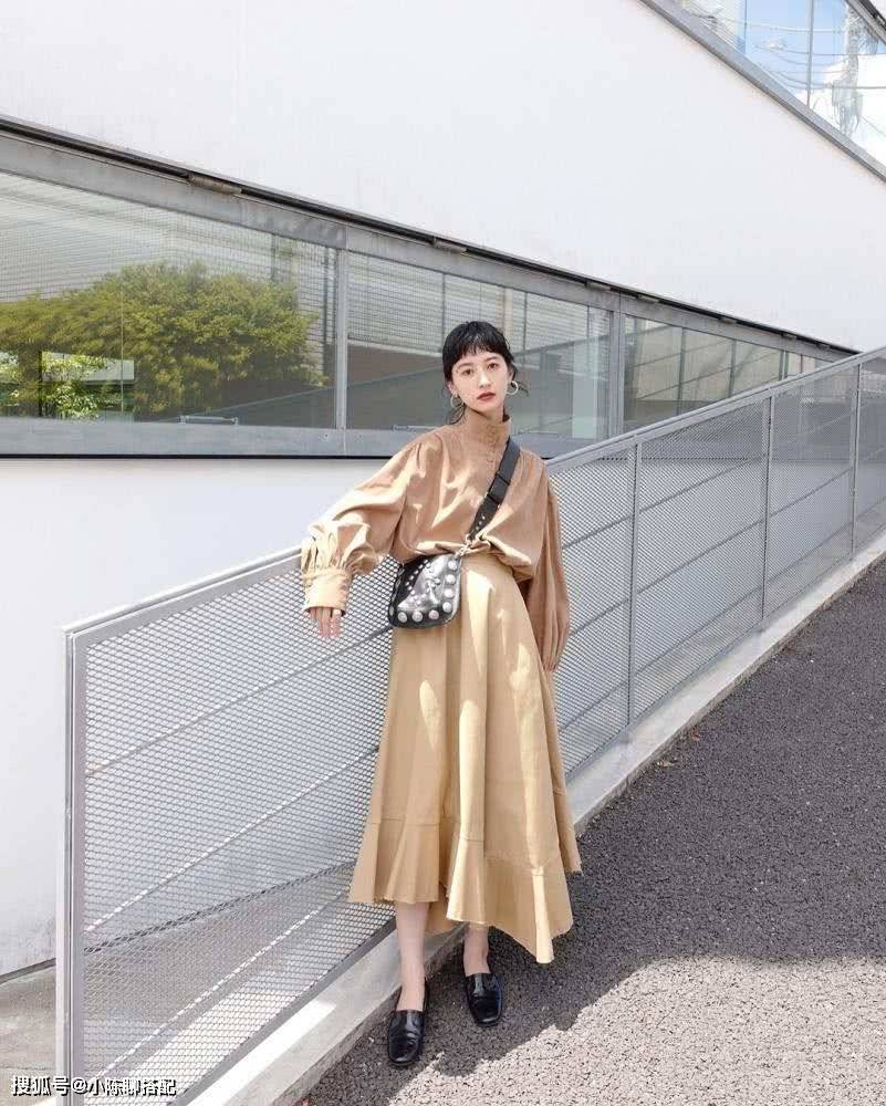 颜色|“混搭”和“乱搭”的界限在哪里？避免混搭显土，要谨记这3招