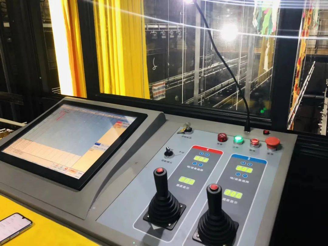 深圳市福田文化馆戏剧主题馆舞台台上机械部分安装调试完毕