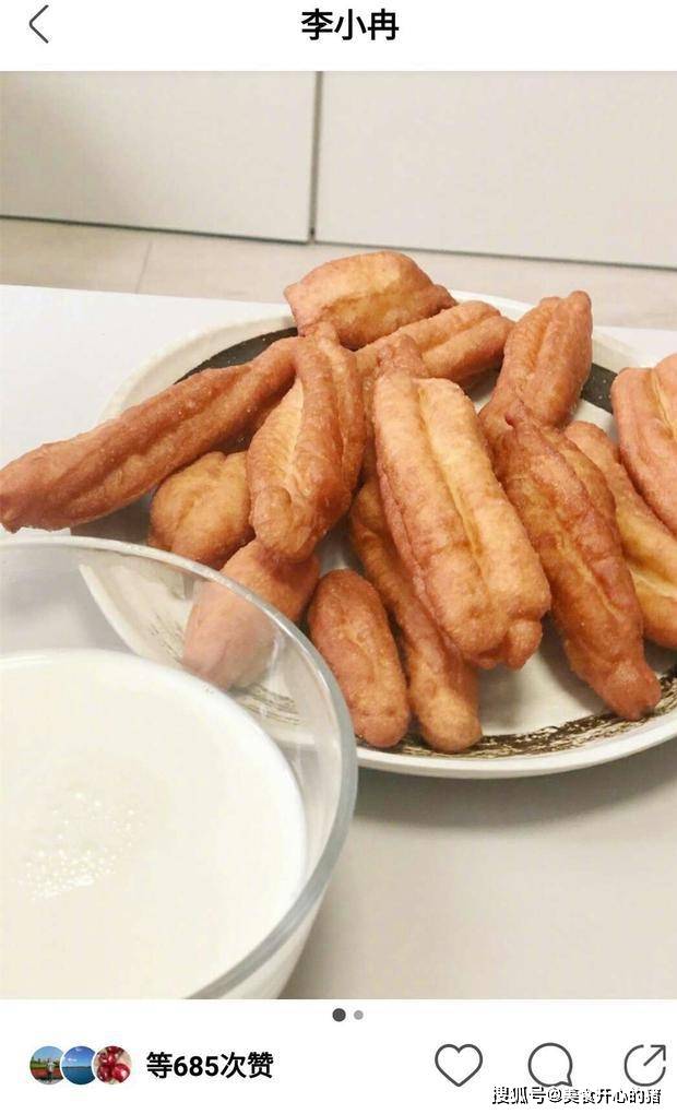 食欲|看众明星们晒早餐,各个有特色,关晓彤的生菜卷豆芽,最有意思