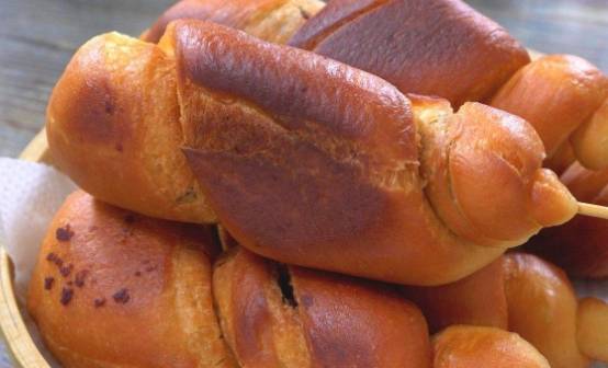 美食|暴露年龄的5款小零食，全部都吃过的，孩子至少上小学了