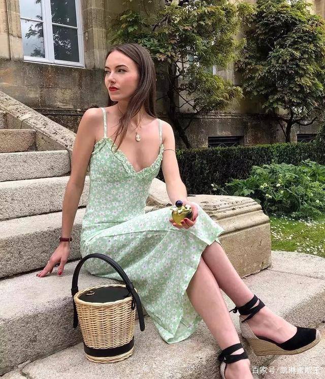 仙女|小仙女的夏天不能没有连衣裙！这4款清新显瘦，穿上就美出新高度