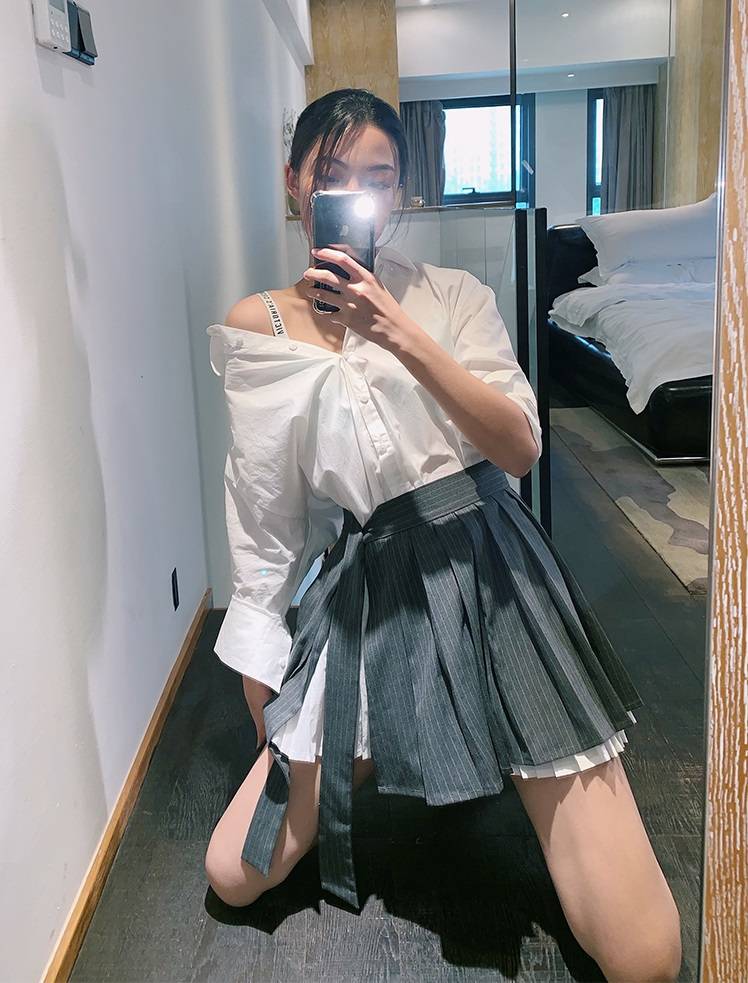设计|邻家女孩式的“衬衫百褶裙”，温柔又青春，满足你的活力少女心！