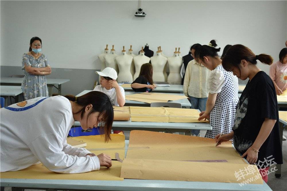 服装|普通人如何提升审美？蚌埠工艺美术学校服装工程系 助你成就时尚人生