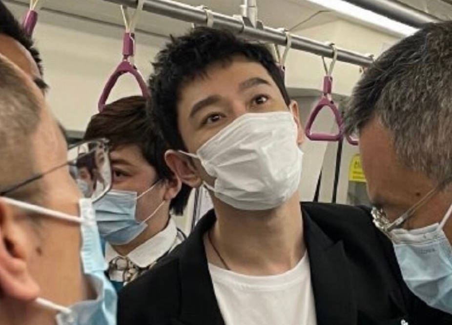 因为|同样是减肥,尹正每天吃焖菜老到只剩皮,黄晓明却重回颜值巅峰!