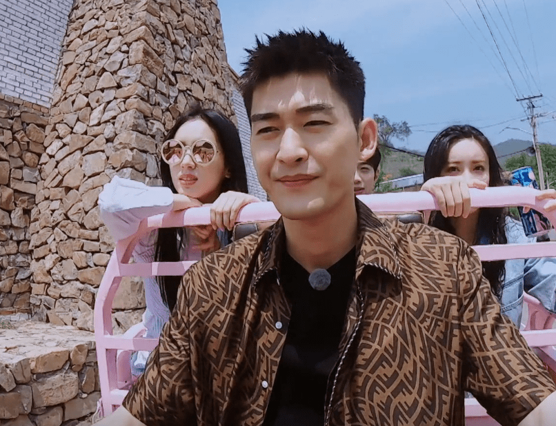 原创张翰提前退出桃花坞孟子义做了两道菜送行简单却意义非凡