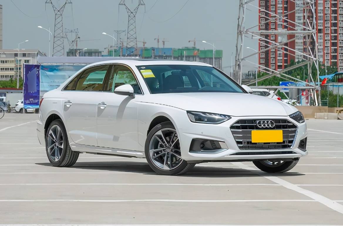 30万左右的豪华b级车奥迪a4l真香实锤