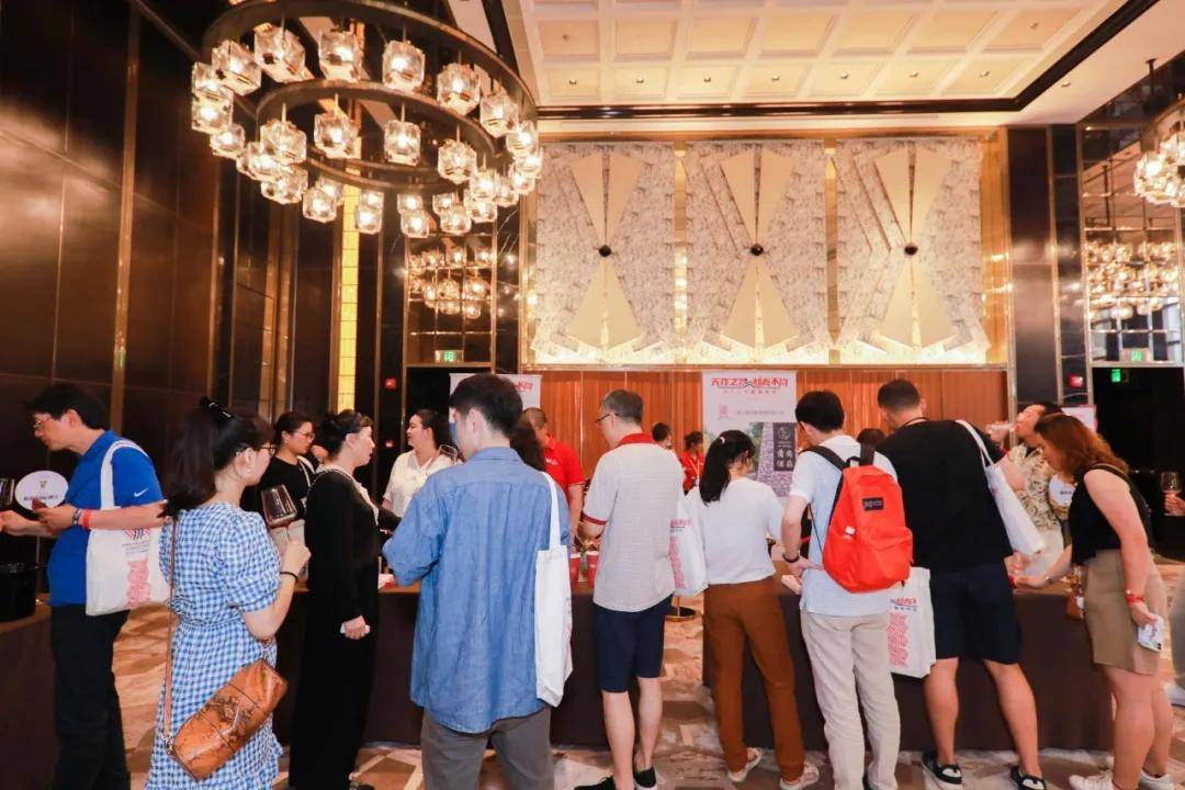 酒庄|圆满收官！贺兰山东麓葡萄酒银川产区2021城市巡展南京站成功举办