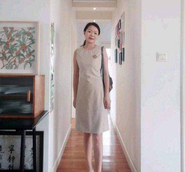 能在|会穿衣搭配很关键，只要会搭配，穿上基础款也能在人群中脱颖而出