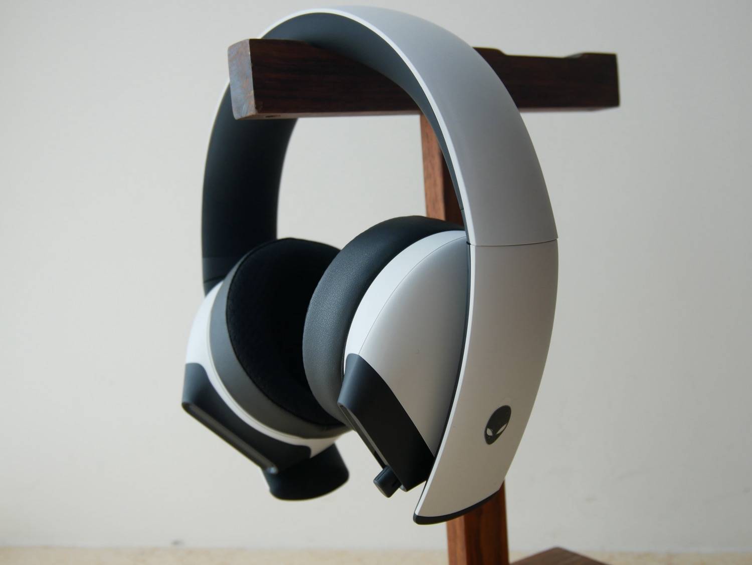 给外星人耳机插上翅膀外星人aw510h耳机aw521br蓝牙接收器