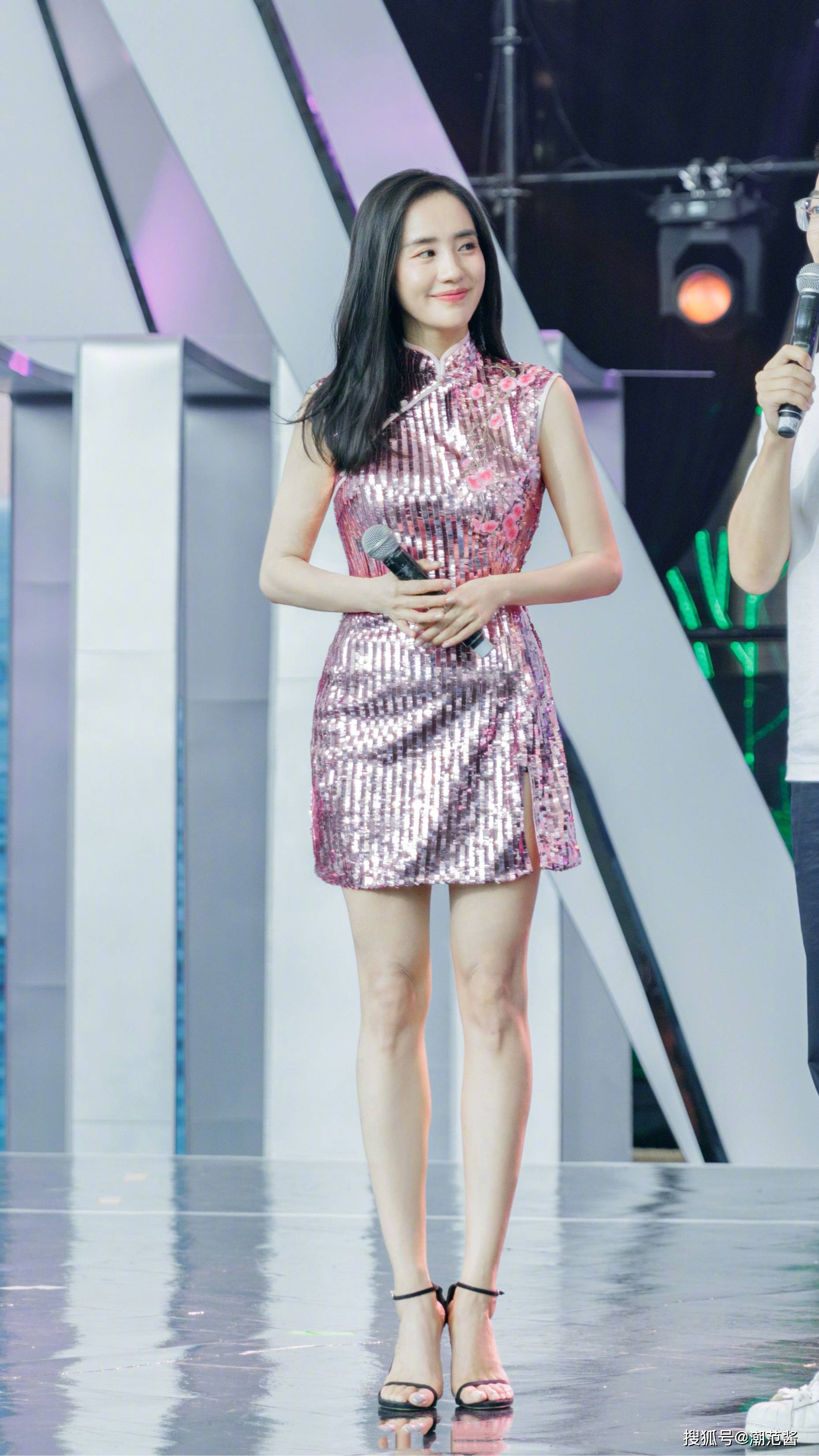 pick|欧阳娜娜改良旗袍造型美翻了,中国女孩今夏必pick这几款裙装