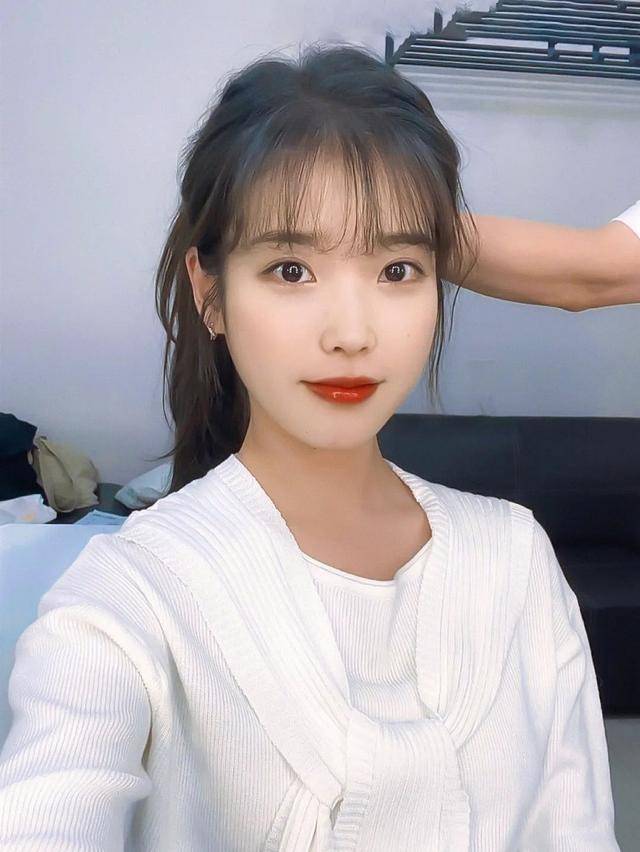 丝带|3款绝美的夏日扎发，扁头大脸女生快来学！