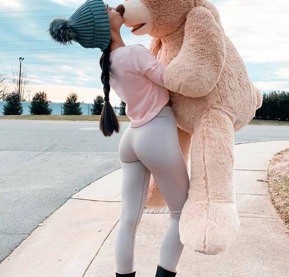 在家怎么练臀桥女 f25c359a3c4f4a5c8a650985630c2e2d.jpeg