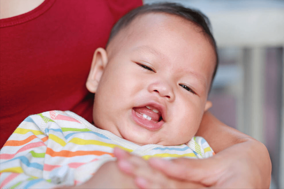 几个月出牙齿的小孩子才是正常的 f9ff27d8571c4edaa71bbd28d7ef647b.png