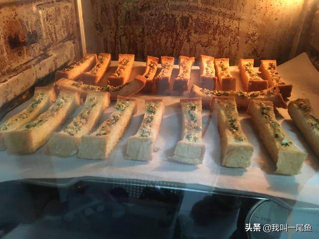 烤箱|自制的小零食，香酥可口，我家每周做一包，老人孩子都爱吃