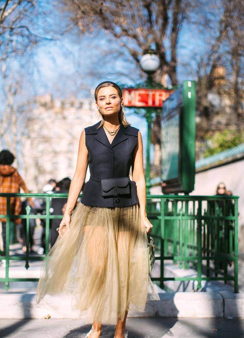 马甲|炎炎夏日嫌西装太热？那就把袖子“拆”了变西装马甲，时髦又个性