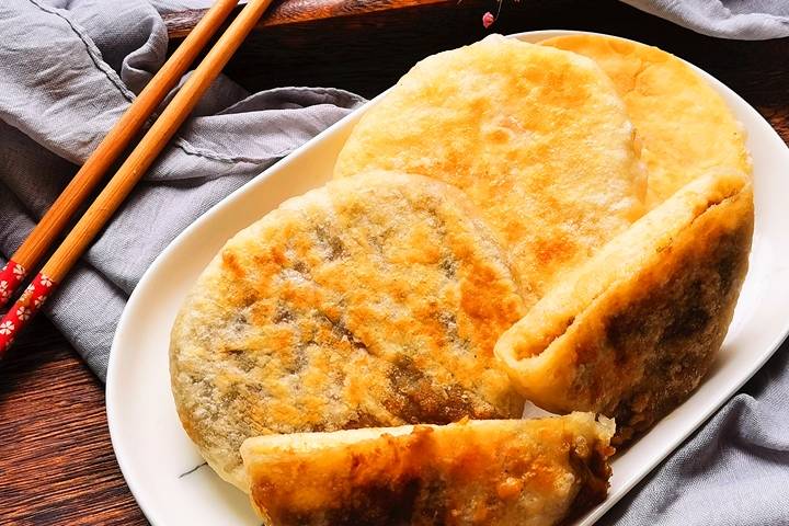 全家人|茄子的新吃法，在外面吃不到，做成馅料比肉香，出锅全家人抢着吃